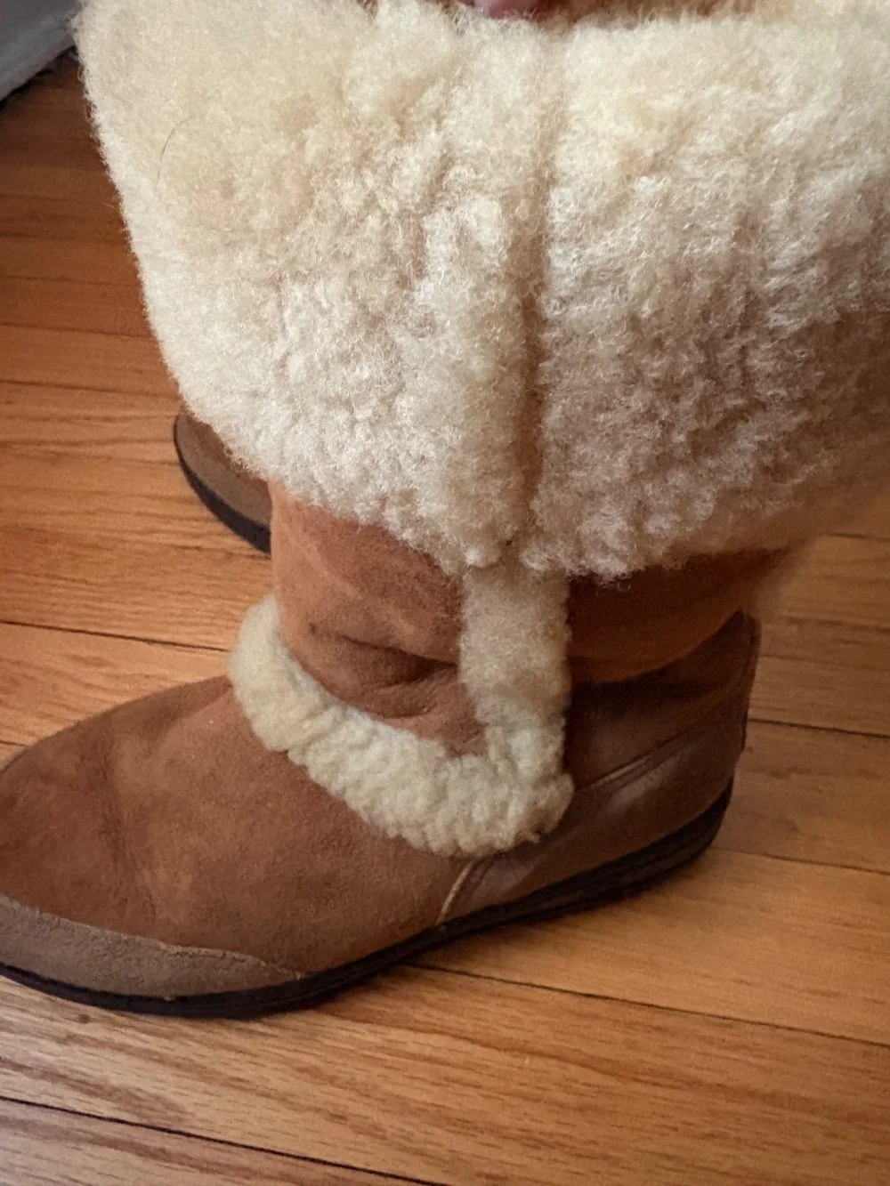 UGG Australia Sundance II Suede Shearling Boots Size 7